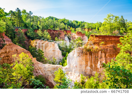 Providence Canyon in Georgia, USA. Providence Canyon in Georgia, USA. 66741708