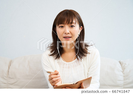 Webcam Remote Work Telework Online Stay Home Living Female 66741847