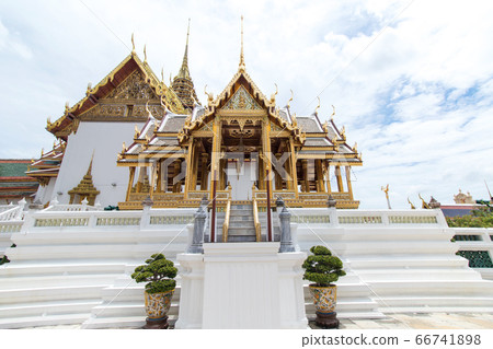 The Royal Grand Palace and Temple of the Emerald The Royal Grand Palace and Temple of the Emerald 66741898
