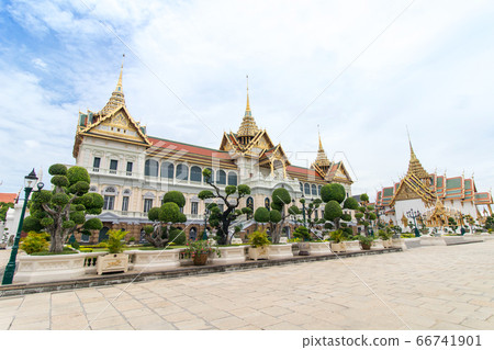 The Royal Grand Palace and Temple of the Emerald The Royal Grand Palace and Temple of the Emerald 66741901