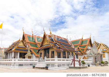 The Royal Grand Palace and Temple of the Emerald 66741903