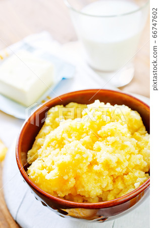 polenta 66747602
