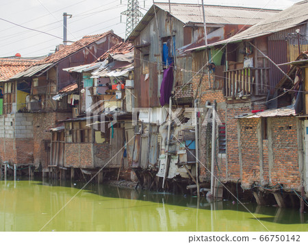 jakarta indonesia slums