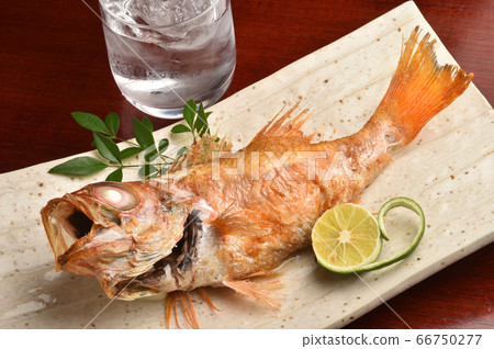 烤魚小酒館 66750277