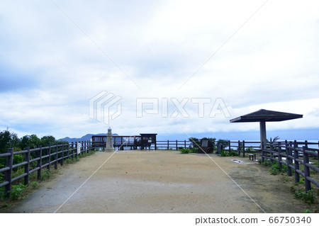 本州最西端的Bisha Nohana景色(多雲) 本州最西端的Bisha Nohana景色(多雲) 66750340