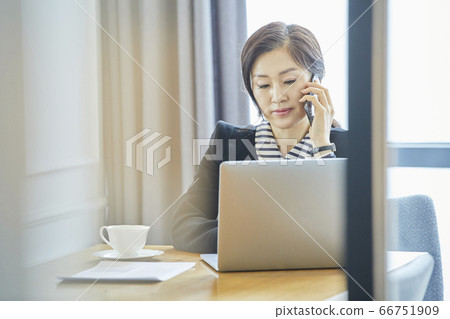 Business woman, business, CEO, President, representative, office, office, office, company Business woman, business, CEO, President, representative, office, office, office, company 66751909