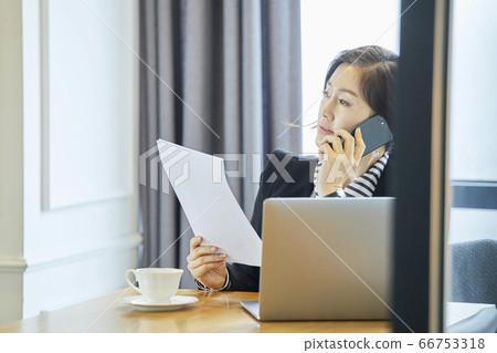 Business woman, business, CEO, President, representative, office, office, office, company Business woman, business, CEO, President, representative, office, office, office, company 66753318