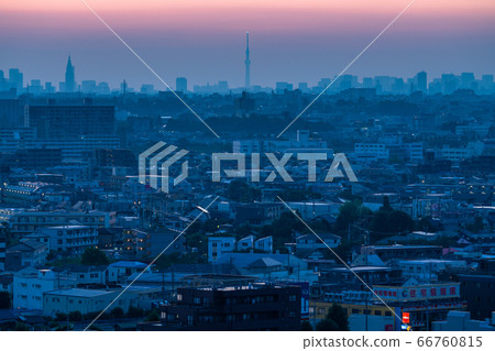 “東京”黎明在東京,新的一天“藍色時刻” “東京”黎明在東京,新的一天“藍色時刻” 66760815