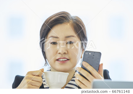 Business woman, business, CEO, President, representative, office, office, office, company 66761148