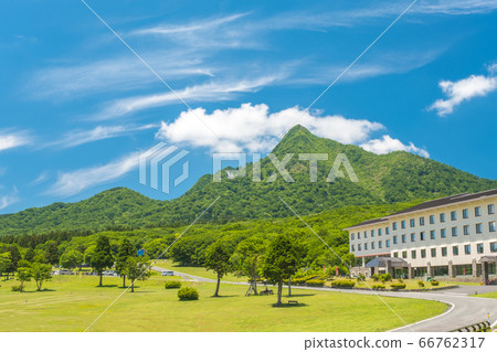 Oyama Kagamigari Early summer landscape 66762317