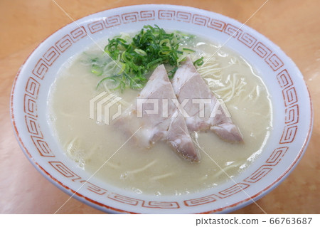 材料簡單的長濱拉麵 材料簡單的長濱拉麵 66763687