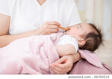 Baby image Baby image 66764524