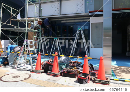 Store renovation construction site 66764546