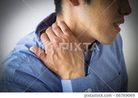 Stiff shoulder Stiff shoulder 66769069