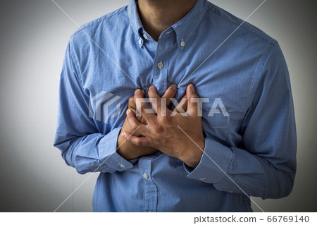 胸痛 66769140