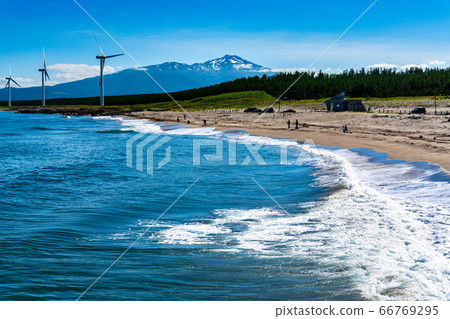 Wind power generation and Mt. Chokai beside Miyami beach, Sakata City, Yamagata Prefecture Wind power generation and Mt. Chokai beside Miyami beach, Sakata City, Yamagata Prefecture 66769295