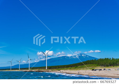 Wind power generation and Mt. Chokai beside Miyami beach, Sakata City, Yamagata Prefecture Wind power generation and Mt. Chokai beside Miyami beach, Sakata City, Yamagata Prefecture 66769327