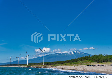 Wind power generation and Mt. Chokai beside Miyami beach, Sakata City, Yamagata Prefecture Wind power generation and Mt. Chokai beside Miyami beach, Sakata City, Yamagata Prefecture 66769328