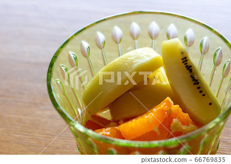 fruits  66769835