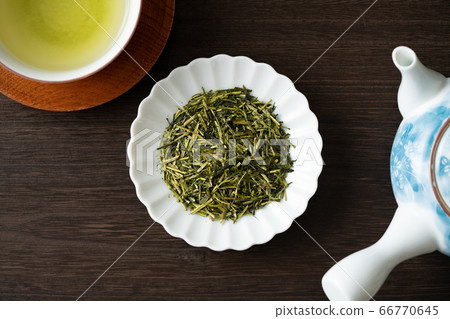 Green tea 66770645