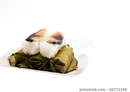 Kakinoha Sushi from the right margin 66772249