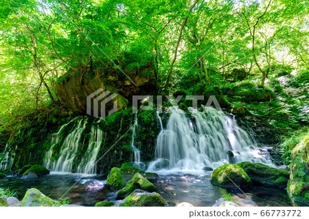 初夏秋田縣尼卡保市的元崎伏ry龍和元崎河流量 66773772