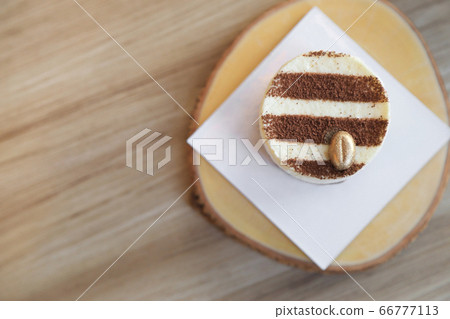 Tiramisu cake recipe with golden coffee bean 66777113