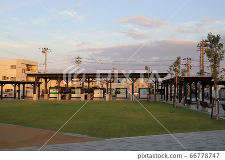 在丸岡町丸岡巴士總站（福井縣坂井市丸岡町）周圍漫步 66778747