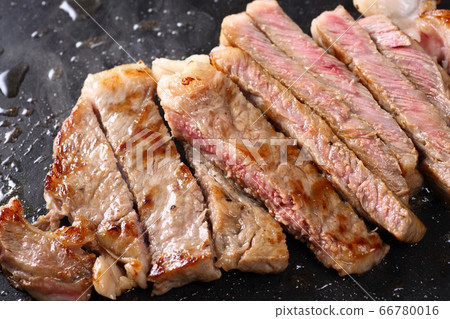 Cut Steak 66780016