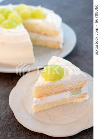 Homemade cut melon shortcake Homemade cut melon shortcake 66789060