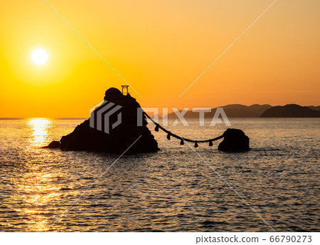 伊勢二浦日出 66790273