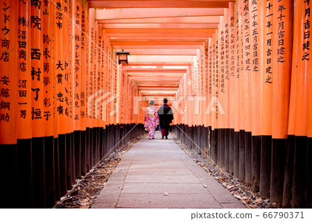 Ancient city 66790371