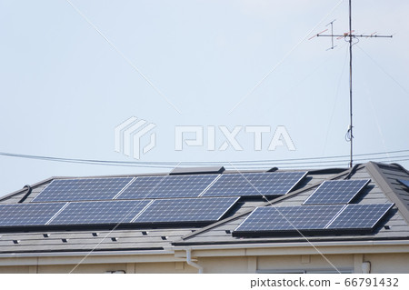 房屋屋頂太陽能電池板施工實例 66791432