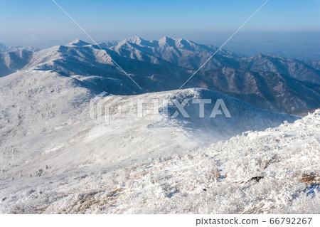 德玉山雪景...德玉平田 德玉山雪景...德玉平田 66792267