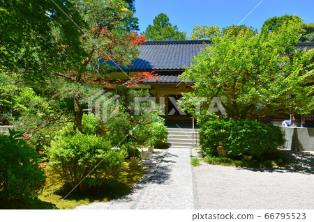 七尾市山之寺集團本園本堂 66795523