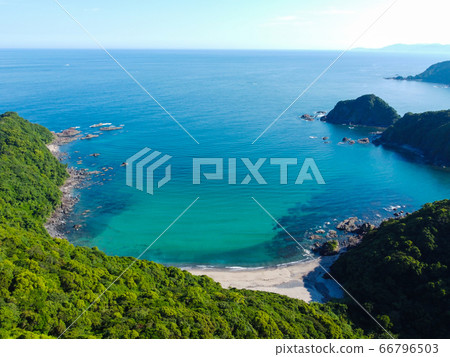 A little more! 66796503