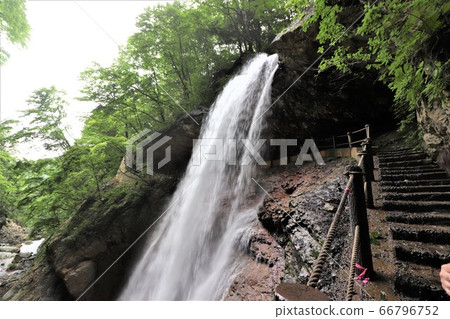 Urami-n-taki（長野縣降雨） 66796752