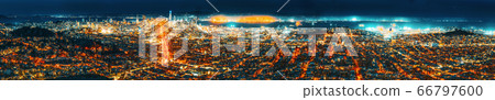 Panoramic view of the San Francisco city. 66797600
