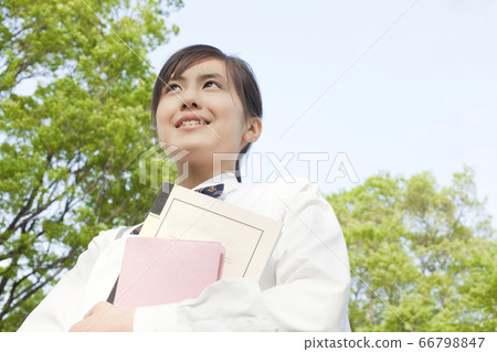 女孩高中學生形象 女孩高中學生形象 66798847
