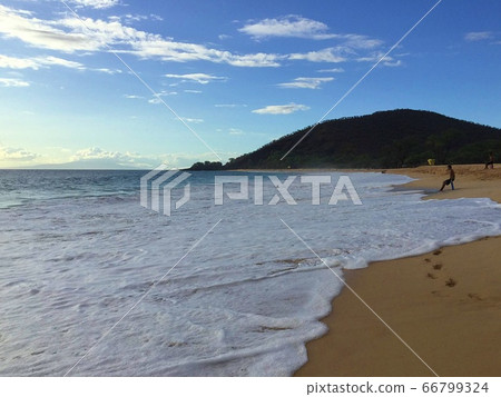 晚上的毛伊島大海灘 晚上的毛伊島大海灘 66799324