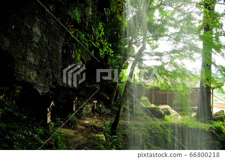Fukushoji Temple Main Hall and Uranami Waterfall Fukushoji Temple Main Hall and Uranami Waterfall 66800218
