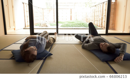 Foreign tourists traveling to Japan 66806213