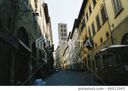 Arezzo 66811943