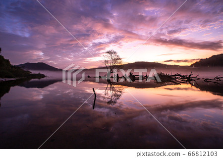 Daecheongho Lohas Park in the morning Daecheongho Lohas Park in the morning 66812103