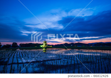 Marichi Castle illuminated by the sunset on an ancient hill 66812426