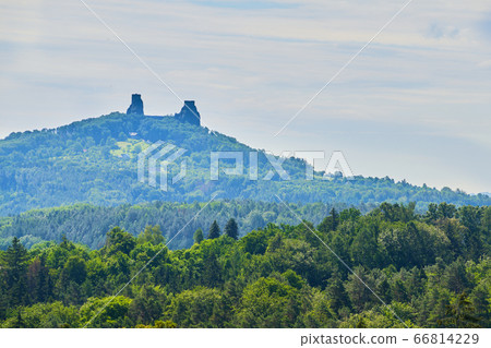 Castle ruins Trosky, Czech Republic 66814229