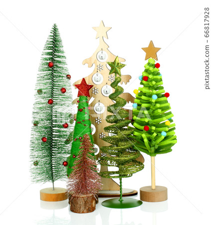 Christmas tree on white background Christmas tree on white background 66817928