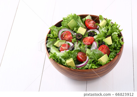 Italian salad Italian salad 66823912