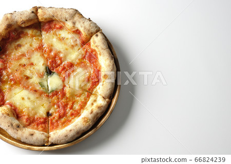 Margherita taken from a bird's eye view is one of the Neapolitan pizzas (white background) 66824239