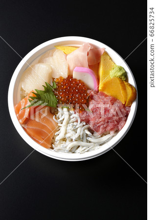 Colorful seafood bowl with salmon, shirasu, salmon roe, scallop and tuna (black background, bird's eye view) 66825734